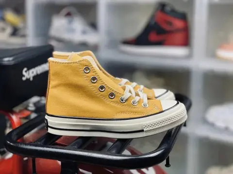 Converse Basic And CDG option Ye Ye Huang Gao Gang