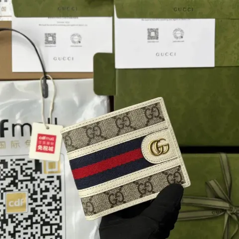Gucci Wallet option 17