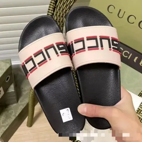 GUCCI Flip Flops option S6