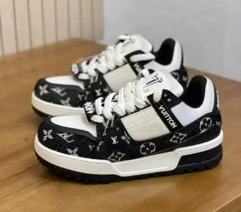 LV Trainer x Swarovski Shoes option 06