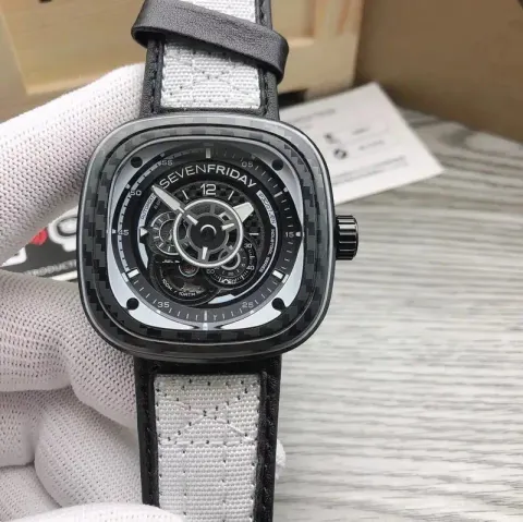 SevenFriday Watch option P3C-07