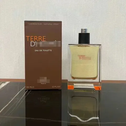 Dior Sauvage Eau De Toilette option P Earth 100ml