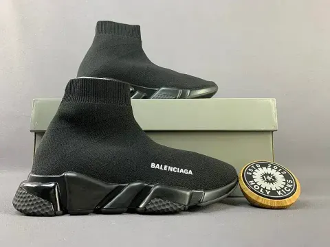 Balenciaga Speed Trainers option 01