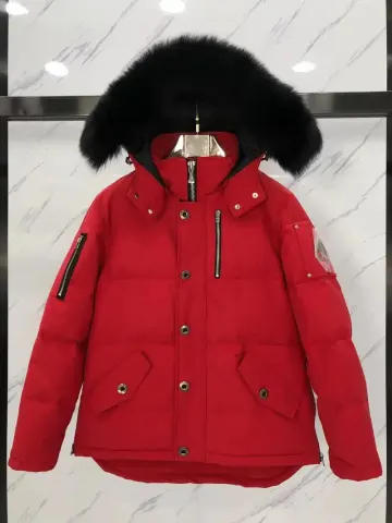 Moose Knuckles Jacket option Red-black fur collar