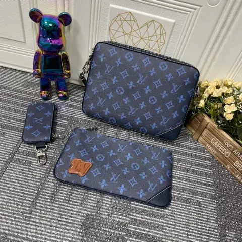 LV Bag option 19