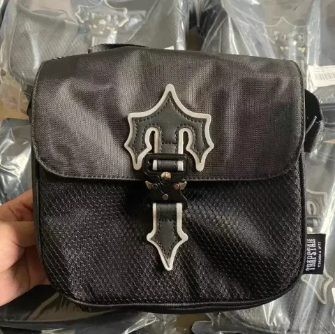 Trapstar Bag option Black reflective