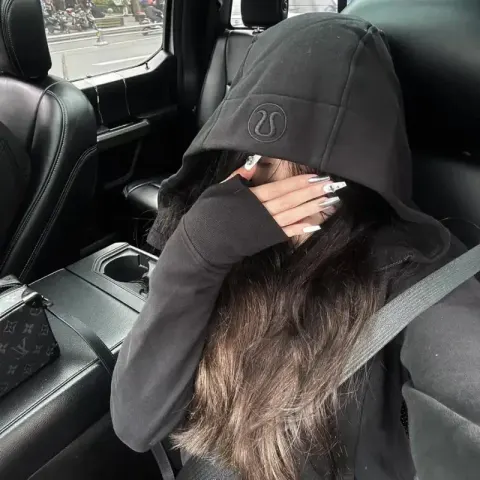 Lululemon Scuba Hoodie option black