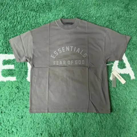 Essentials T-Shirt Short Sleeve option Ink black