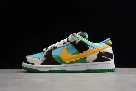 White Lobsters Shoes option ice cream