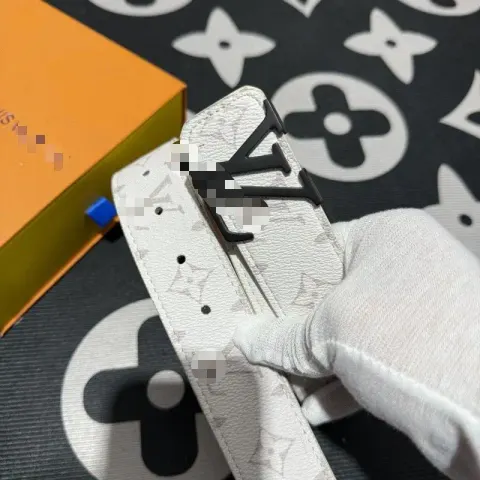 Cheap Budget LV Belt option White aged floral pattern with black buttons [no gift box]