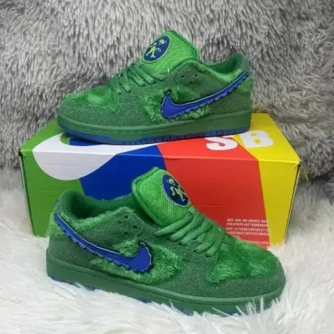 Dunk SB Court Purple Shoes option Green Bear