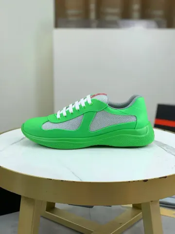 Prada American Cup's option 30