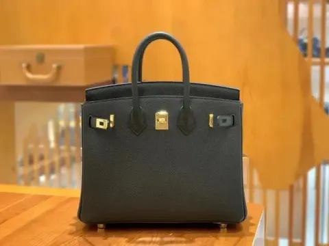 Hermes Birkin option black