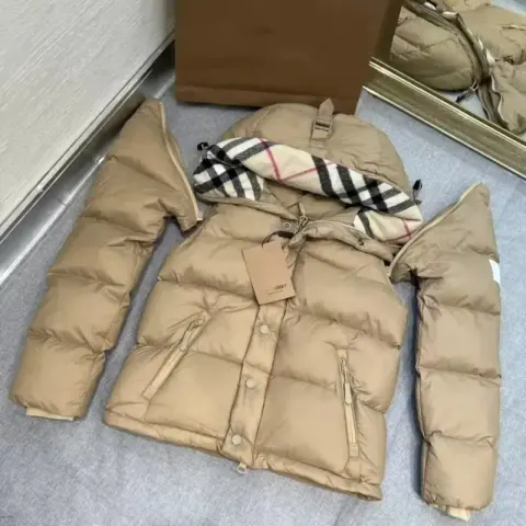 Burberry Decoded Jacket option khaki