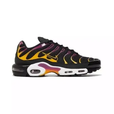 Nike TN All Black Shoes option BlackUniversityGoldViotech
