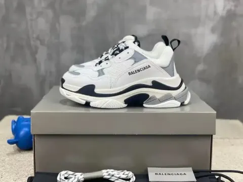 Balenciaga 3S Shoes Black option 9