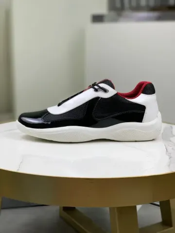 Prada American Cup's option 14