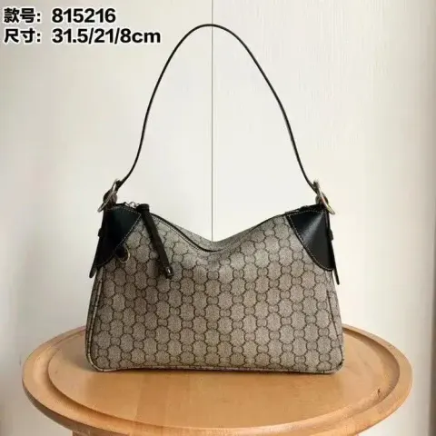Gucci GG Emblem Bag option Black medium 31.5*21*8CM