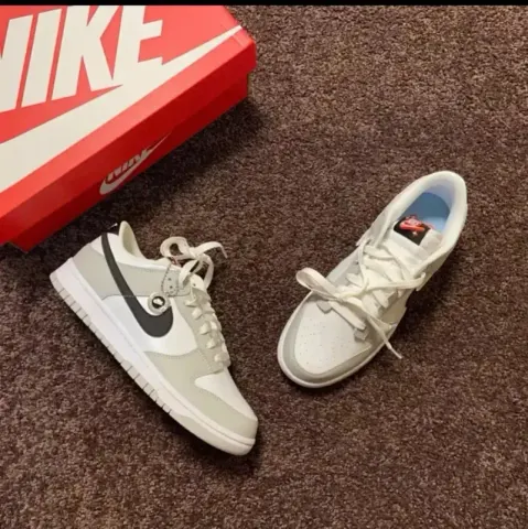Dunk Powerpuff Shoes option Grey and White Lottery