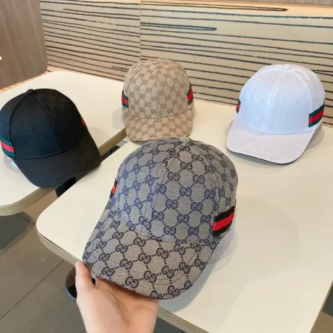 Gucci Caps option Classic light gray