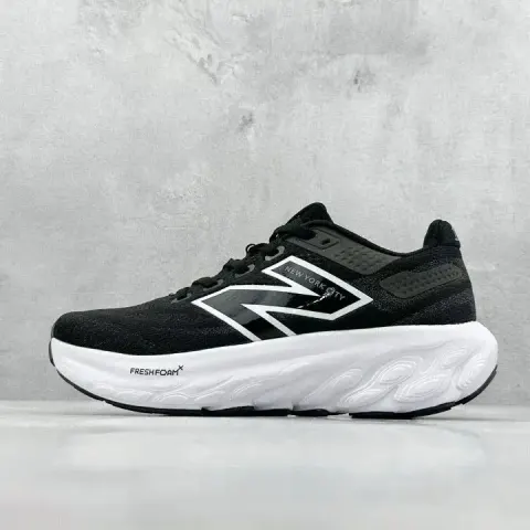 NB Fresh Foam X 1080V14 option Black and white