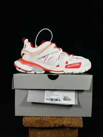 Balenciaga Track Sneakers option three generations of white and red 49066