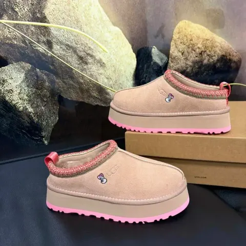 UGG Shoes option 37