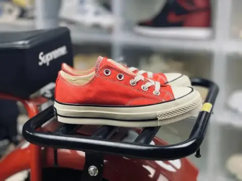 Converse Basic And CDG option Red low cut