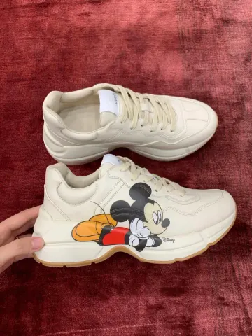Gucci Ace option 8