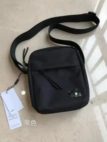 Lacoste Bag option black