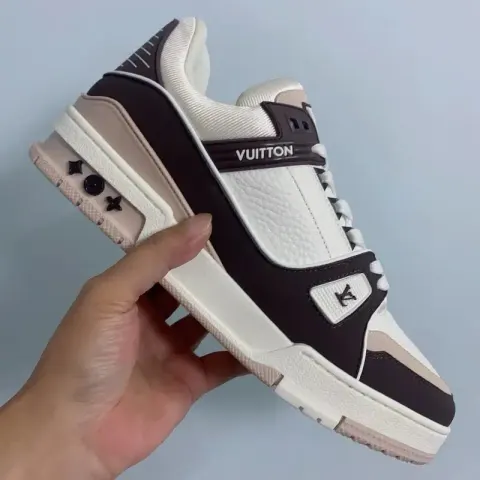 LV Trainers Brown Size option 15