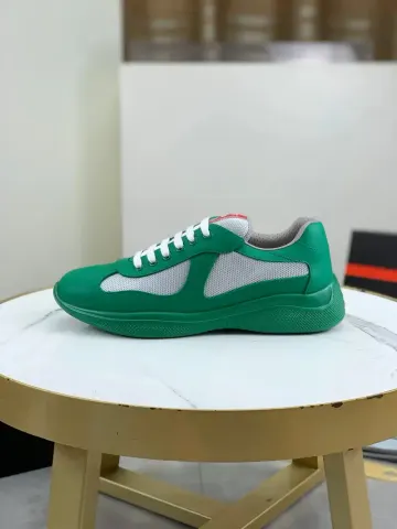 Prada American Cup's option 25