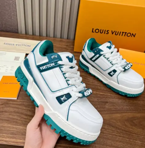 LV Trainer x Swarovski Shoes option 08