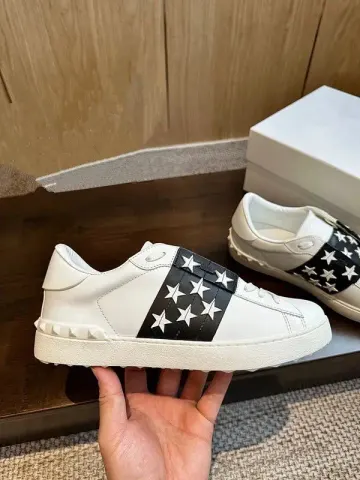 Valentino Garavani Trainers option Black and White 33