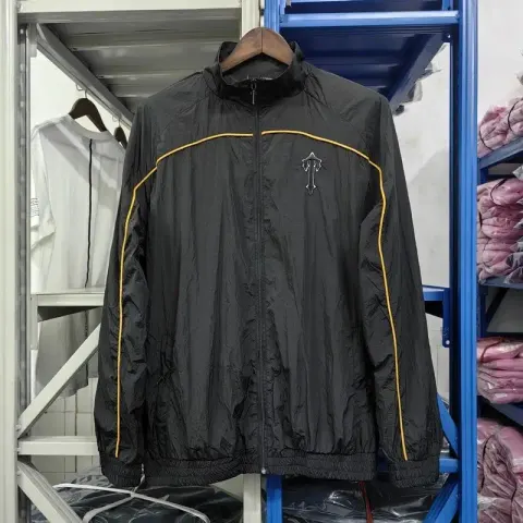 Trapstar Tracksuit option 3103 black yellow