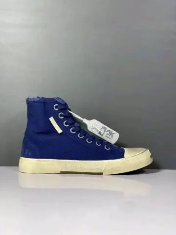 Balenciaga Sneakers option 17
