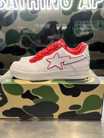 Bapesta Sneakers option White and red stitching