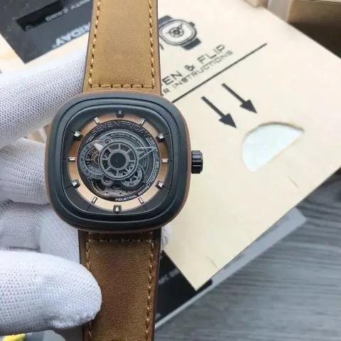 SevenFriday Watch option P2B-03