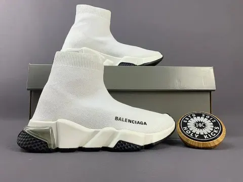 Balenciaga Speed Trainers option 04