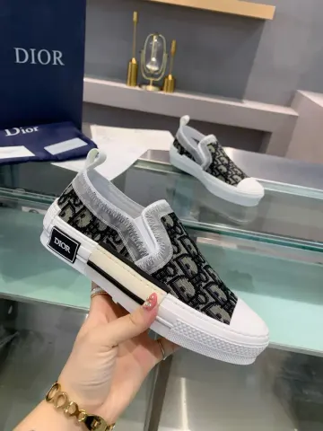 Dior Low B23 option 17