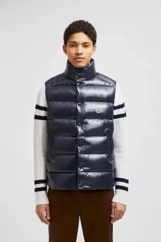 Moncler Vest Black Bormes option navy blue without hat