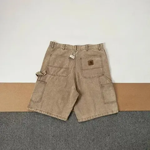 Carhartt Shorts option Khaki