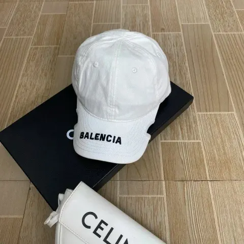 Balenciaga Cap option Notch embroidery white