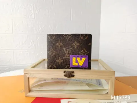 LV Wallet option M45789