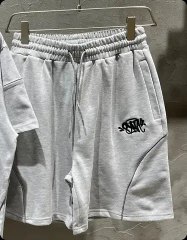 Syna World Tees option Grey shorts