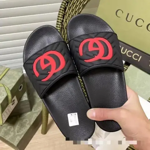 GUCCI Flip Flops option S8