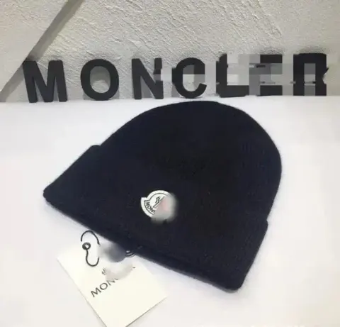 Budget Moncler Beanie option Knitted Hat Black