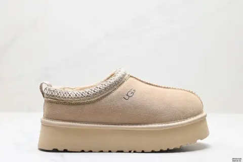 UGG Shoes option 31