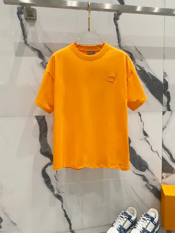 DIOR Tee option 51