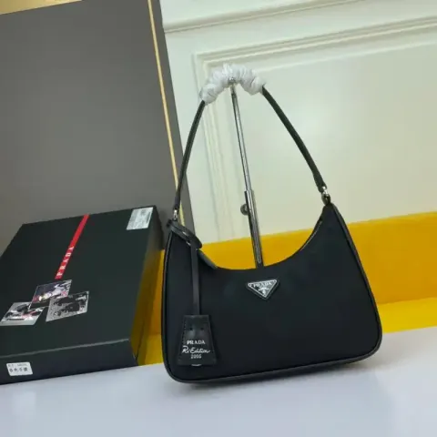 Prada Bag option black